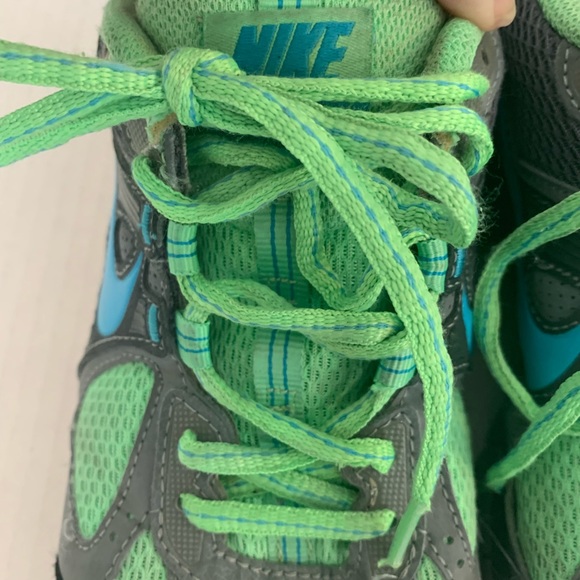 Nike women’s green & gray Pegasus running shoes size 7 - Picture 5 of 9